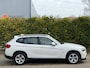 BMW X1 SDrive18i 150pk Executive - Alpinweiss - Clima/Nav/Cruise - Keurig