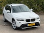 BMW X1 SDrive18i 150pk Executive - Alpinweiss - Clima/Nav/Cruise - Keurig