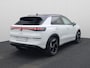 Volkswagen T-Roc 1.5eTSI 150pk R-Line First Edition Black Style DSG · 360°Camera · Head-up Display · Stuur- & Stoelverwarming · Keyless · Side Assist · Apple/Android Car Play · Garantie t/m 09-11-2027