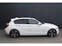 BMW 1-Serie 116d High Executive 5-DEURS - AUTOMAAT -PDC - NAVIGATIE -LEER