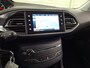 Peugeot 308 SW 1.2 PureTech Style TREKHAAK REGENSENSOR PANO NAVI