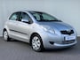 Toyota Yaris 1.3 VVTi Sol MMT | Uniek ! | Airco | Automaat ! | Trekhaak | Radio | Stuurbekrachtiging | Leuke auto! |