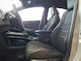 Toyota C-HR / C-HR+ First Edition 77 kWh | Stoel+stuurverwarming | Dodehoek detectie | Parkeersensoren voor+achter | Elektrische Achterklep | Climate Control | Cruise control Adaptive | Sfeerverlichting |