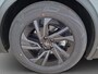 Toyota C-HR / C-HR+ First Edition 77 kWh | Stoel+stuurverwarming | Dodehoek detectie | Parkeersensoren voor+achter | Elektrische Achterklep | Climate Control | Cruise control Adaptive | Sfeerverlichting |