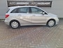 Mercedes-Benz B-klasse 180 Prestige Automaat Schuifdak en slechts 106.198 km!! | Clima | LM Velgen | Zomer en winterset wielen | Unieke km stand! | RIJKLAARPRIJS INCL 12 MAANDEN GARANTIE EN BEURT