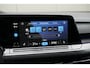 Volkswagen Golf 1.5 eTSI R-Line | Pano | Memorie stoelen | 19 inch | Sfeer |