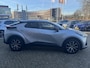 Toyota C-HR / C-HR+ 1.8 Hybrid 140 DYNAMIC NL-AUTO BLIND SPOT KEYLESS PARK-SENSOREN APPLE/ANDROID 18'' LM-VELGEN CAMERA AD-CRUISE CLIMA NAVI