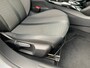 Peugeot 2008 1.2 PureTech Allure Pack Airco | AppleCarplay/ Android Auto | Camera | Cruise Control | DAB | LED | LMV 17" | PDC Achter |