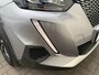 Peugeot 2008 1.2 PureTech Allure Pack Airco | AppleCarplay/ Android Auto | Camera | Cruise Control | DAB | LED | LMV 17" | PDC Achter |