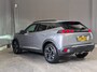 Peugeot 2008 1.2 PureTech Allure Pack Airco | AppleCarplay/ Android Auto | Camera | Cruise Control | DAB | LED | LMV 17" | PDC Achter |