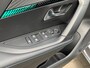 Peugeot 2008 1.2 PureTech Allure Pack Airco | AppleCarplay/ Android Auto | Camera | Cruise Control | DAB | LED | LMV 17" | PDC Achter |