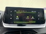 Peugeot 2008 1.2 PureTech Allure Pack Airco | AppleCarplay/ Android Auto | Camera | Cruise Control | DAB | LED | LMV 17" | PDC Achter |