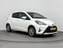 Toyota Yaris 1.5 VVT-i Dynamic | LM velgen | Bluetooth | 125 PK | Dealer onderhouden |