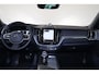 Volvo XC60 T6 Recharge AWD Ultra Black Edition - Luchtvering - Panorama/schuifdak - IntelliSafe Assist & Surround - 360º Camera - Bowers & Wilkins audio - Adaptieve LED koplampen - Verwarmde voorstoelen, stuur & achterbank - Parkeersensoren voor & achter - Elektr. bedienb. voorstoelen met geheugen - Geventileerde voorstoelen - Head up display - Draadloze tel. lader - Extra getint glas - 21' LMV