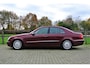 Mercedes-Benz E-klasse 500 Elegance V8 AUTOMAAT | Als nieuw en met volledige historie | Massagestoelen | Adaptieve Cruise-Control | Luchtvering | Climate Control | Schuifdak | Xenon | VOL VOL OPTIE S NIEUWSTAAT