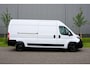 Peugeot Boxer 335 2.2 BlueHDi 140 L3H2 Premium Nieuw |140 pk |Carplay |Camera |Cruise |Bluetooth |3500 KG |Direct leverbaar |EURO6D |BPM voordeel!