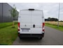 Peugeot Boxer 335 2.2 BlueHDi 140 L3H2 Premium Nieuw |140 pk |Carplay |Camera |Cruise |Bluetooth |3500 KG |Direct leverbaar |EURO6D |BPM voordeel!