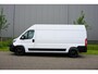 Peugeot Boxer 335 2.2 BlueHDi 140 L3H2 Premium Nieuw |140 pk |Carplay |Camera |Cruise |Bluetooth |3500 KG |Direct leverbaar |EURO6D |BPM voordeel!