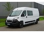 Peugeot Boxer 335 2.2 BlueHDi 140 L3H2 Premium DC Dubbele cabine |6-persoons |Airco |Camera |Cruise |3500 KG |EURO6D |Carplay |Twincab |Nieuw |Direct leverbaar