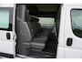 Peugeot Boxer 335 2.2 BlueHDi 140 L3H2 Premium DC Dubbele cabine |6-persoons |Airco |Camera |Cruise |3500 KG |EURO6D |Carplay |Twincab |Nieuw |Direct leverbaar