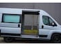 Peugeot Boxer 2.2 BlueHDi 165 L2H2 Zwaar 3.5t |2 stoelen |2 schuifdeuren |2 airbags |Metallic |Topstaat |Camera |Cruise |Navi |Clima |Carplay |Betimmering |165 pk