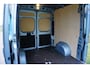Peugeot Boxer 2.2 BlueHDi 165 L2H2 Zwaar 3.5t |2 stoelen |2 schuifdeuren |2 airbags |Metallic |Topstaat |Camera |Cruise |Navi |Clima |Carplay |Betimmering |165 pk