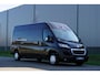 Peugeot Boxer 335 2.2 BlueHDi 140 L3H2 Premium in Topstaat |1e eigenaar |Camera |Cruise |Navi |Airco |Metallic |3500 KG |EURO6D |BPM voordeel! |Lage km-stand