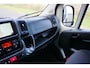 Peugeot Boxer 2.2 BlueHDi 140 L3H2 3.5t in Topstaat |BPM vrij |1e eigenaar |140 pk |3500 KG |Camera |Cruise |Navi |Carplay |Betimmering |2e airbag |Dode-hoek detectie