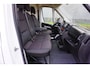 Peugeot Boxer 2.2 BlueHDi 140 L3H2 3.5t in Topstaat |BPM vrij |1e eigenaar |140 pk |3500 KG |Camera |Cruise |Navi |Carplay |Betimmering |2e airbag |Dode-hoek detectie