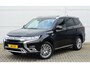 Mitsubishi Outlander PHEV 2.4 INSTYLE 4WD | PLUG IN HYBRID | FULL OPTIONS | SoH % | SCHUIFDAK | ADAPTIEF CRUISE | TREKHAAK 1500KG | FABRIEKSGARANTIE TOT 06-10-2029* | ALL IN RIJKLAARPRIJS