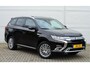 Mitsubishi Outlander PHEV 2.4 INSTYLE 4WD | PLUG IN HYBRID | FULL OPTIONS | SoH % | SCHUIFDAK | ADAPTIEF CRUISE | TREKHAAK 1500KG | FABRIEKSGARANTIE TOT 06-10-2029* | ALL IN RIJKLAARPRIJS