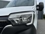 Renault Master T35 2.3 dCi 136 PK / L2H2 / 1e EIG. / 43.914 KM / TREKHAAK / AIRCO / NAVI / 2.500 KG AHG