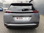 Peugeot 2008 100pk Allure Pack (360gr Camera - Keyless Entry - Adaptieve Cruise Controle - LED - Parkeersensoren V+A - Automatische Airco - 3D Cockpit - Navigatie - 17"incl 4S)
