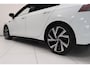 Volkswagen Golf 1.5 eTSI R-Line | Camera | Adaptieve Cruise | IQ LIGHT | Winter pakket |