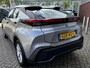 Toyota C-HR / C-HR+ 1.8 HYBRID 140 BLIND-SPOT 17''LM-VELGEN CAMERA NAVI AD-CRUISE APPLE/ANDROID NL-AUTO