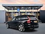 Volvo XC90 T8 Recharge Ultimate Dark | 22" | Luchtvering | Trekhaak | Geventileerd Nappa | Massage Stoelen | Bowers & Wilkins | 360 Camera | Head-Up | Panoramadak | Full LED