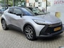 Toyota C-HR / C-HR+ 1.8 HYBRID 140 FIRST-EDITION NL-AUTO 360CAM KEYLESS LM STOEL/STUUR VERWARMING ELEK ACHTERKLEP BLIND SPOT