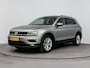 Volkswagen Tiguan 1.4 TSI ACT Comfortline Business R | Achteruitrij camera | Navigatie | Cruise control | Apple Carplay/Android Auto |