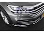 Volkswagen Touareg 3.0 TDI 230pk R-Line Grijs Kenteken Trekhaak Camera Luchtvering Matrix Led Keyless Leder Memory Virtual Cockpit Navigatie