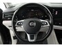 Volkswagen Touareg 3.0 TDI 230pk R-Line Grijs Kenteken Trekhaak Camera Luchtvering Matrix Led Keyless Leder Memory Virtual Cockpit Navigatie