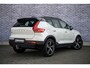 Volvo XC40 1.5 T5 Recharge R-Design | Plug-in Hybrid (PHEV) | Panoramadak | 360 Graden Camera | Harman Kardon Audio | Trekhaak | Elektrisch Verstelbare Voorstoelen | Keyless Entry | Elektrische Achterklep | Navigatie