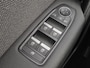 Renault Captur 1.3 mild hybrid 160 techno Automaat / Fabrieksgarantie tot 04-2027 / Trekgewicht 1200 kg / Pack winter / Stuur- & Stoelverwarming / Navigatie via Apple Carplay of Android Auto / Adaptief cruise control / Achteruitrijcamera / Keyless Entry/Start /