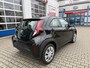 Toyota Aygo X 1.0 VVT-i S-CVT Play Automaat stoelverwarming, keyless etc (RIJKLAARPRIJS)