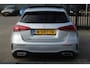Mercedes-Benz A-klasse 180 AMG Night pakket Panoramadak/Stoelverwarming/Sfeerverlichting/DAB/Achteruitrijcamera/Cruise control 2e Paasdag geopend op Hellevoetsluis & Rotterdam van 12:00 tot 17:00