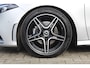 Mercedes-Benz A-klasse 180 AMG Night pakket Panoramadak/Stoelverwarming/Sfeerverlichting/DAB/Achteruitrijcamera/Cruise control 2e Paasdag geopend op Hellevoetsluis & Rotterdam van 12:00 tot 17:00