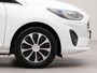 Ford Fiesta 1.0 EcoBoost Hybrid Titanium | Apple Carplay | Connected services | Wifi | Parkeersensoren achter | Cruise control |