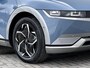 Hyundai Ioniq 5 Lounge 77.4 kWh Automaat / SOH 100% / 8 jaar Batterij garantie / Dealer onderhouden / Fabrieksgarantie tot 01-2028 / HUD / Warmtepomp / WLTP 507km / CCS snel laden / Camera 360° / Leder / Elektr. stoelen & klep /