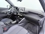Peugeot e-2008 SUV GT 54 kWh | ACCU 97% | Adaptieve Cruise Control |Navigatie | Camera