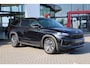 Skoda Kodiaq 1.5 TSI PHEV Sportline Business 204PK / 150kW 20" LMV Rila Panoramadak trekhaak wegklapbaar Matrix LED met strip in grille 13" navigatie systeem met smartlink winterpakket met 4 x stoelverwarming voor en achter stuurwiel verwarming elektrische achterklep elektrisch verstelbare bestuurdersstoel + memory keyless entry & go alarm systeem 48 mnd 60.000km garantie
