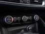 Alfa Romeo Stelvio 2.0 T AWD B-Tech 280pk Q4 | Pano-dak | Lederen bekleding | H&K |